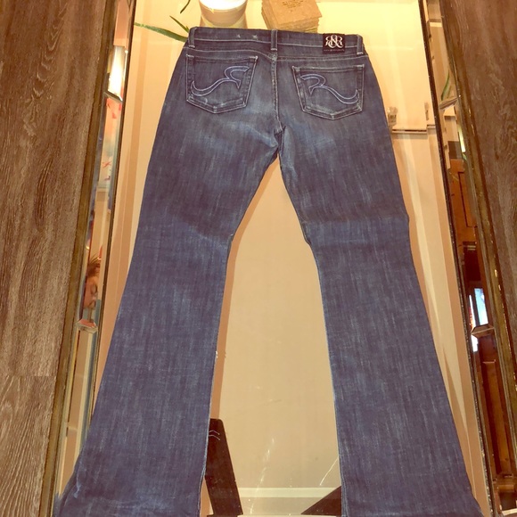 Rock & Republic slightly distressed bootcut Jean - Picture 2 of 6